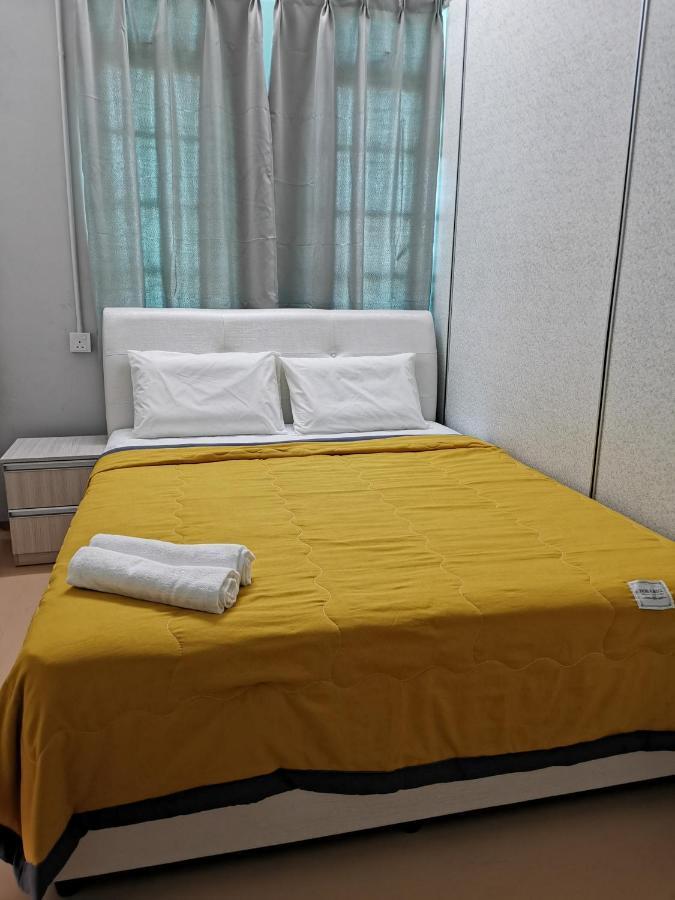 G Fortune Guest House Victoria Green George Town Buitenkant foto