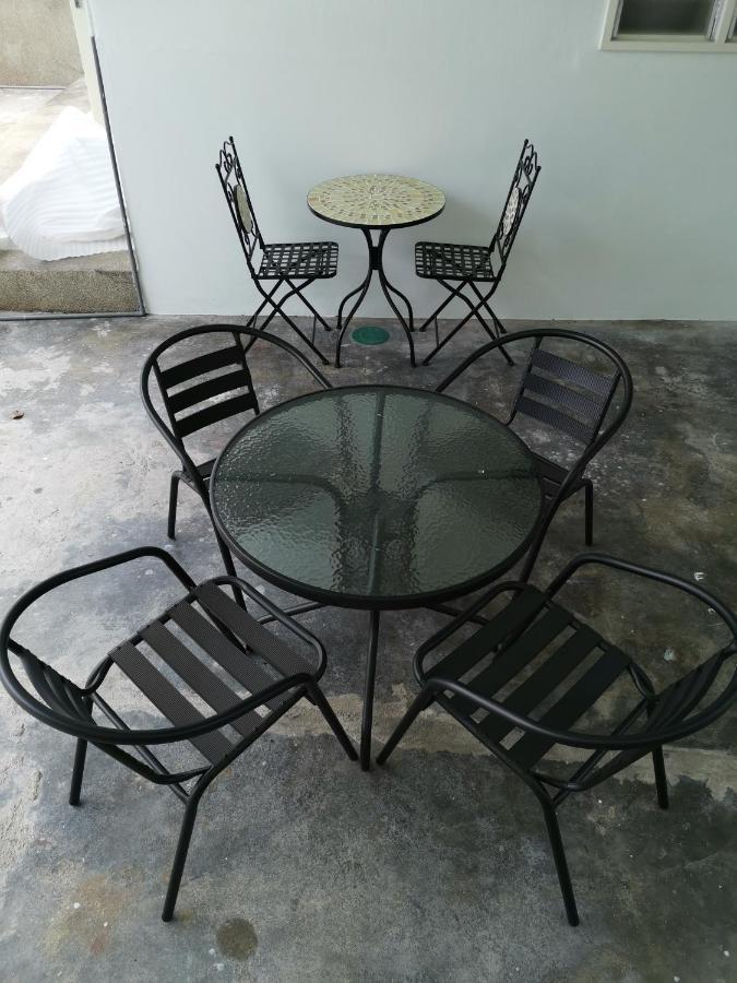 G Fortune Guest House Victoria Green George Town Buitenkant foto